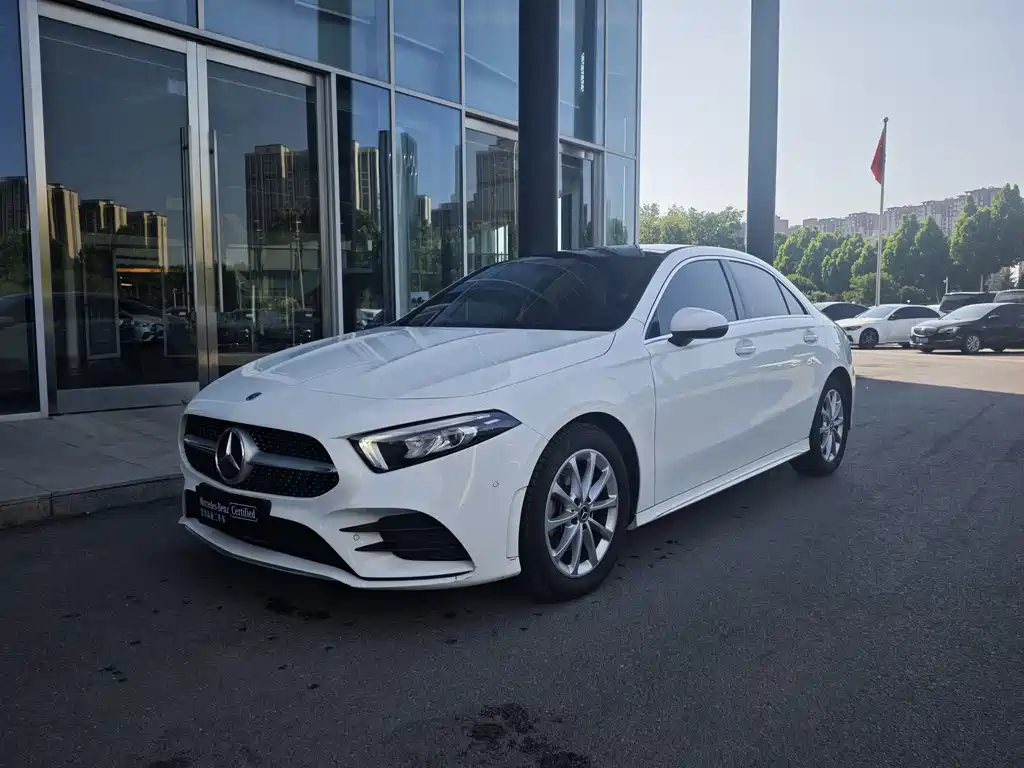 Mercedes-Benz A-Class 2022 — фото 1