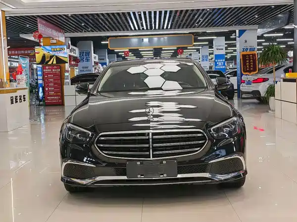 Mercedes-Benz E-Class 2023