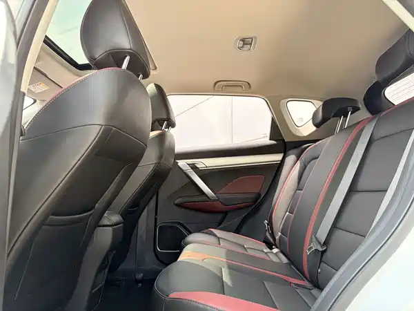 Geely Binyue 2022