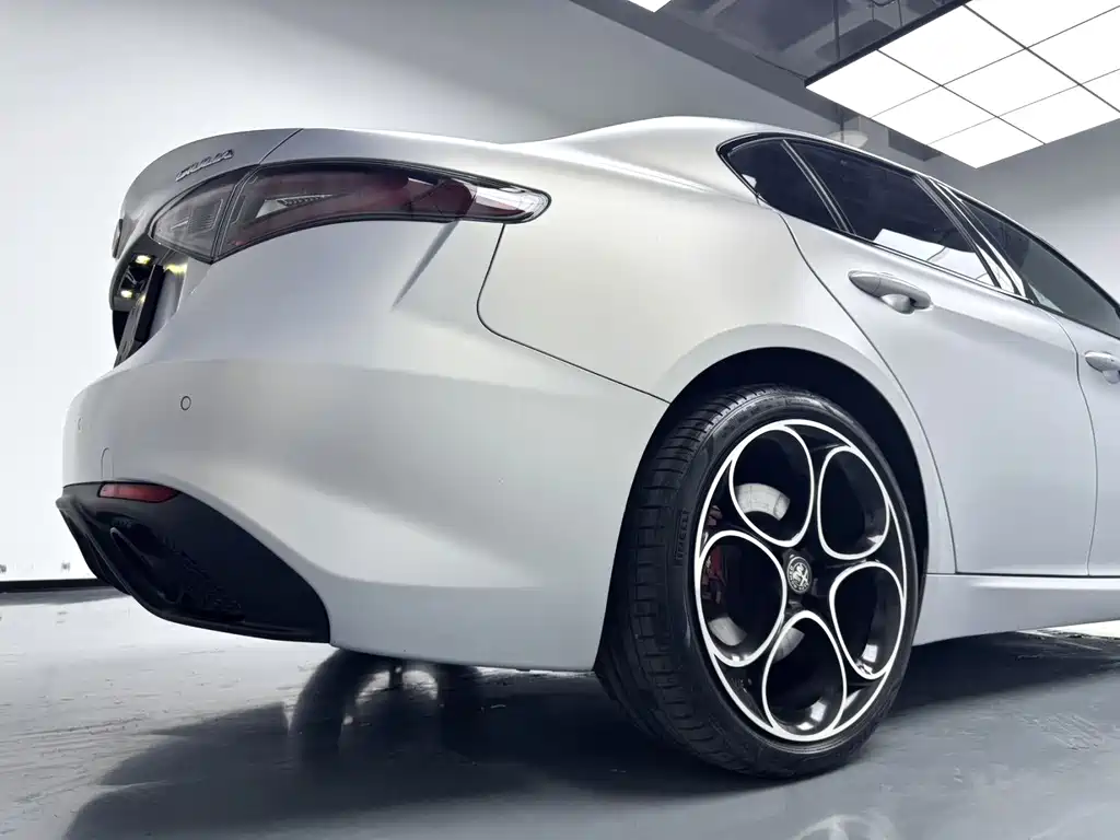 Alfa Romeo Giulia Juliet 2023 — фото 9