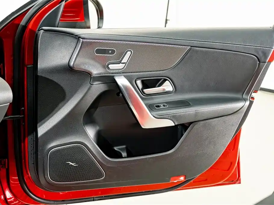 Mercedes-Benz A-Class 2019 — фото 17