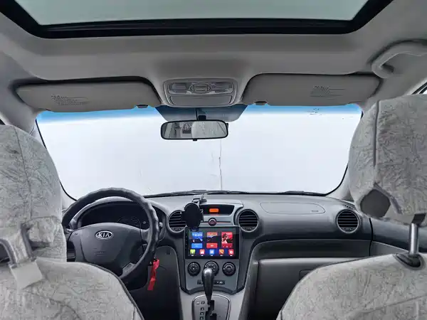 Kia Jiale 2012