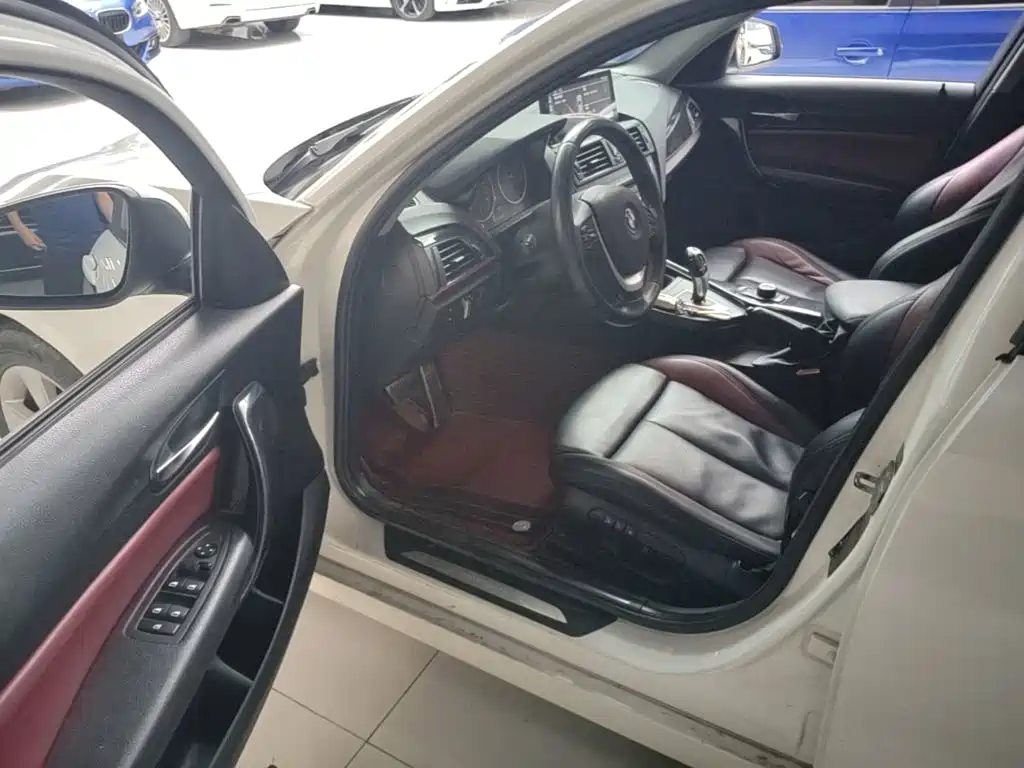 BMW 1 Series 2015 — фото 16