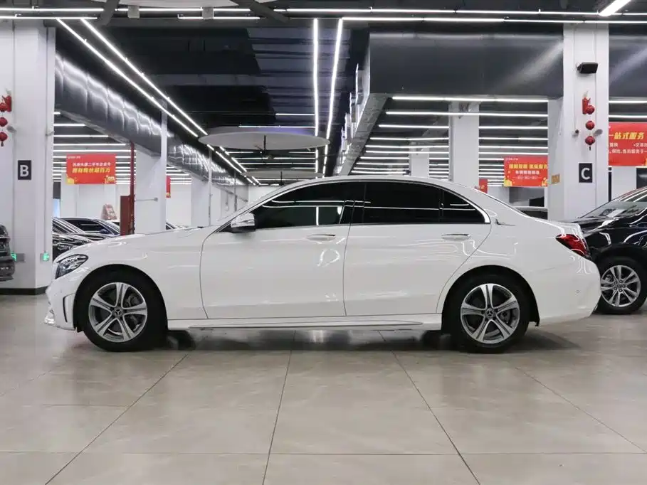 Mercedes-Benz C-Class 2020 — фото 3