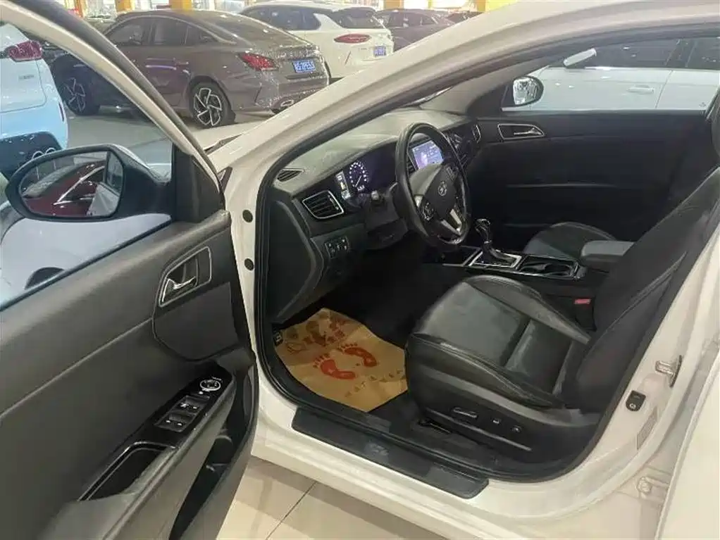 Hyundai Mistra 2016 — фото 6