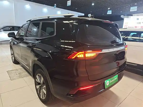 Geely Haoyue 2020