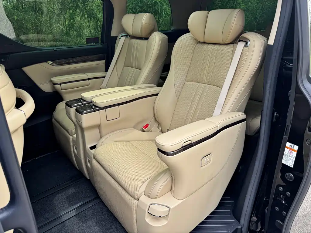 Toyota Vellfire 2020 — фото 5