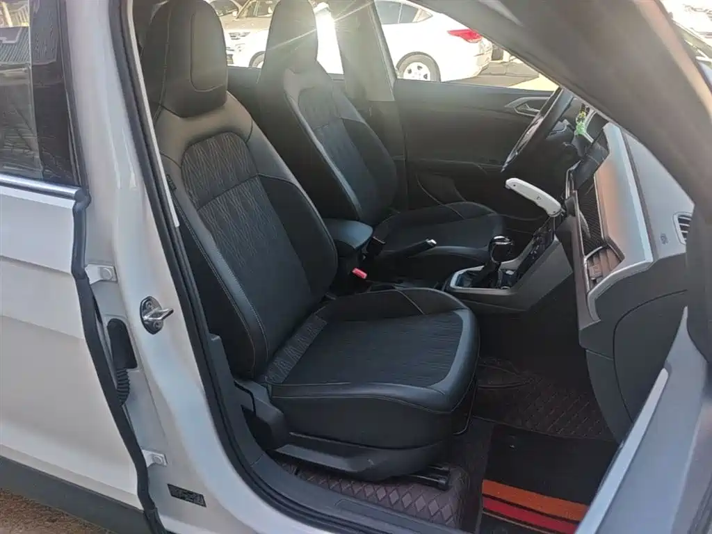 Volkswagen T-Cross 2020 — фото 25