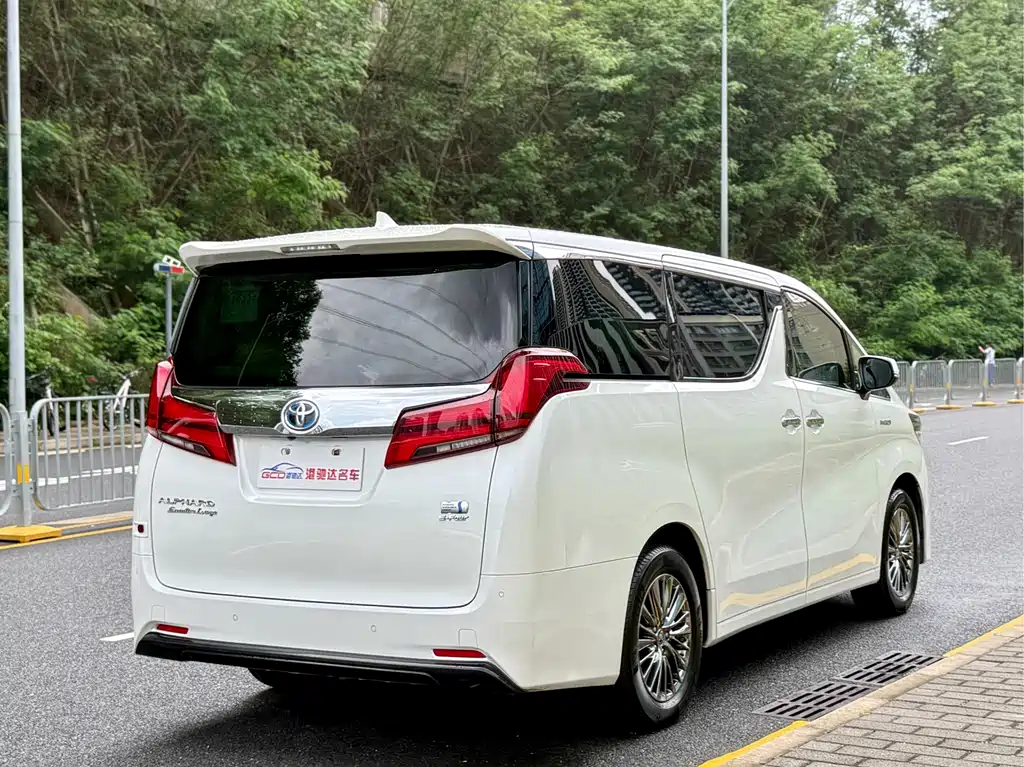 Toyota Alphard 2021 — фото 4