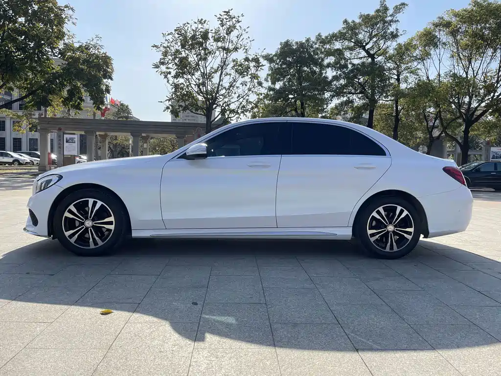 Mercedes-Benz C-Class 2018 — фото 7