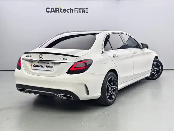 Mercedes-Benz C-Class 2021