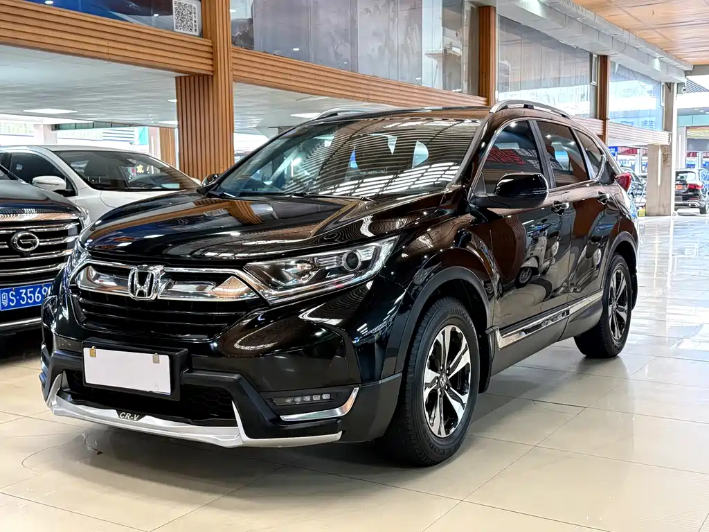Honda CR-V 2018 — фото 1