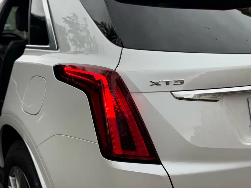 Cadillac XT5 2019 — фото 21