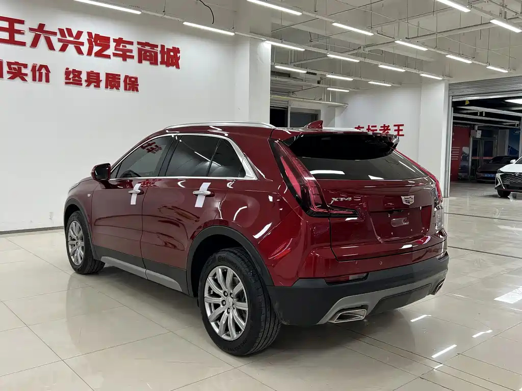 Cadillac XT4 2023 — фото 5