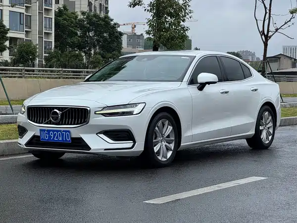 Volvo S60 2021