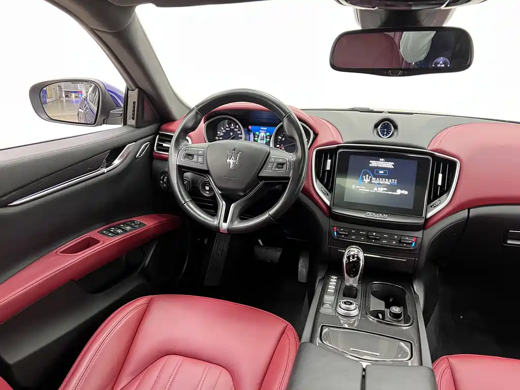 Maserati Ghibli 2017 — фото 13