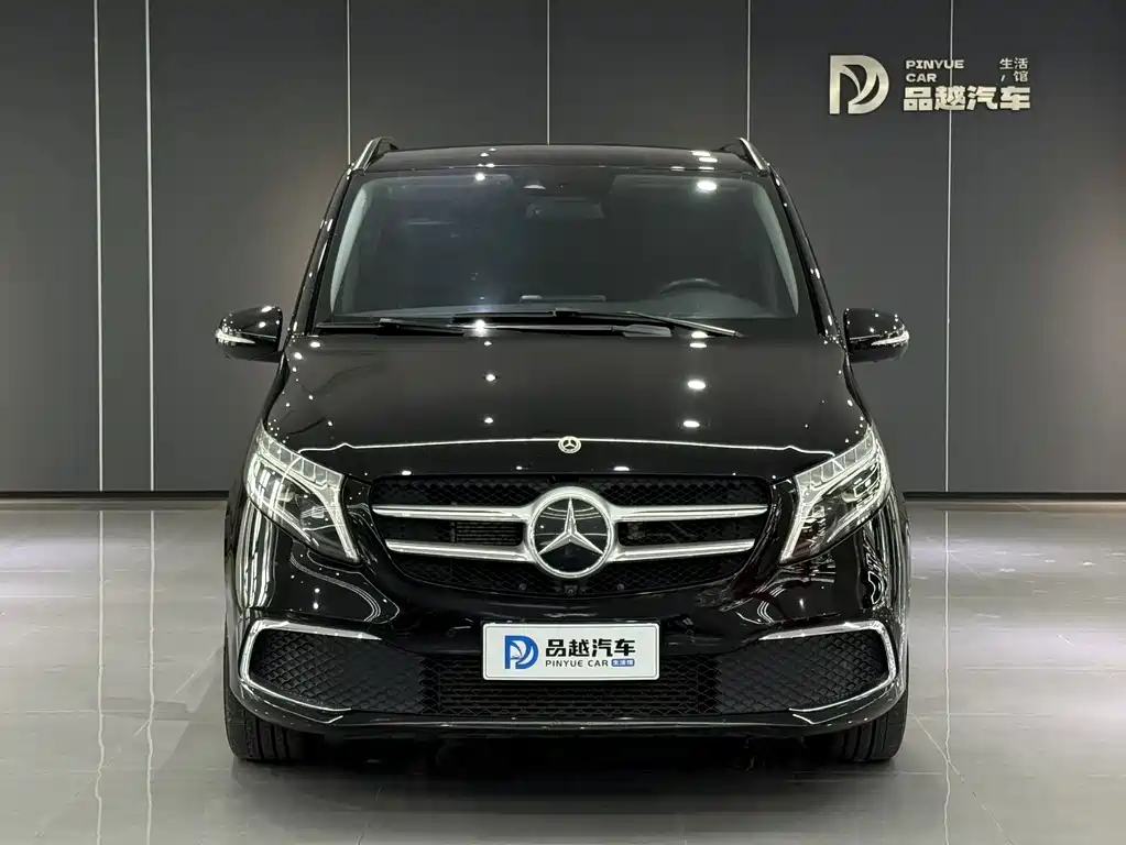 Mercedes-Benz V-Class 2023 — фото 2
