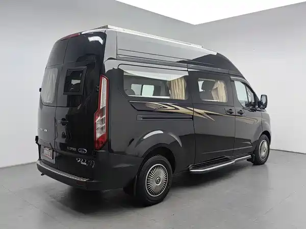 Ford Transit 2022