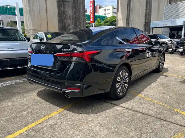 Nissan Teana 2024