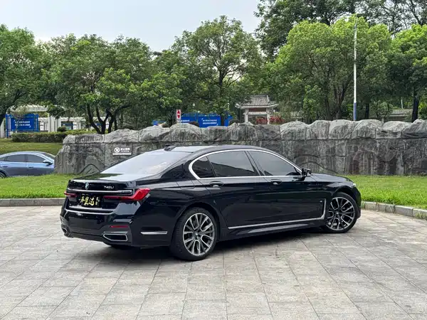 BMW 7 Series 2021