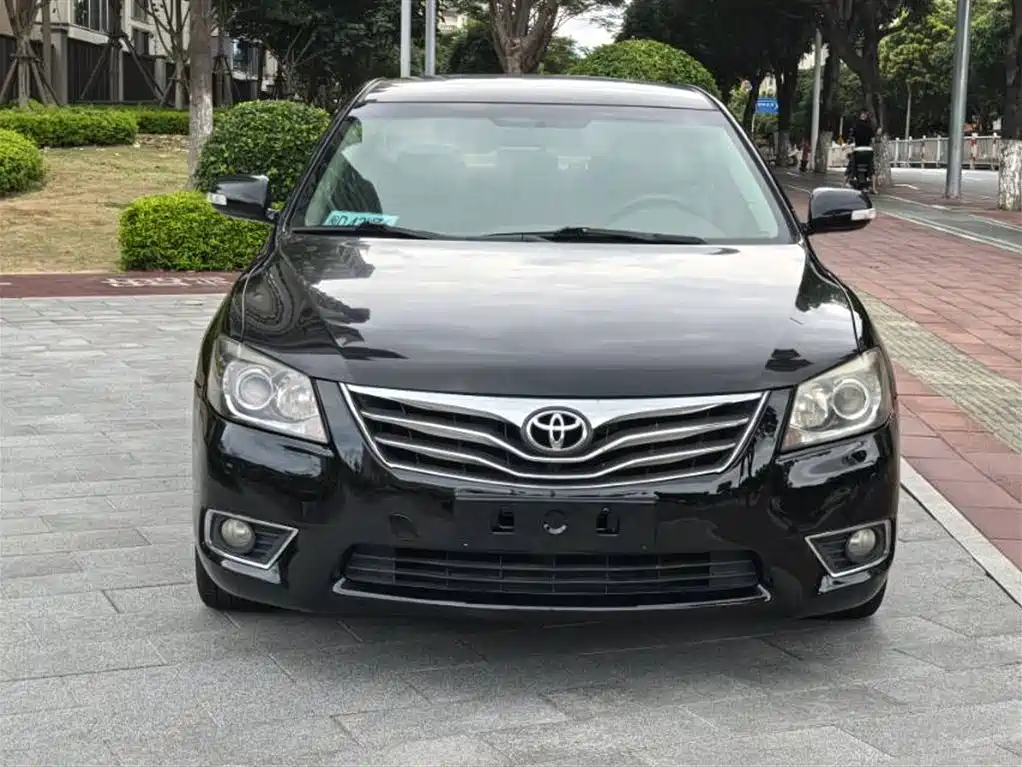Toyota Camry 2013 — фото 2