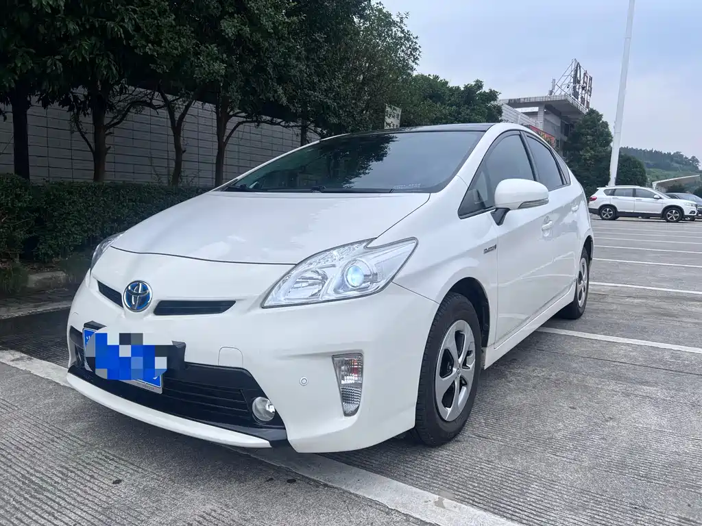 Toyota Prius 2013 — фото 14