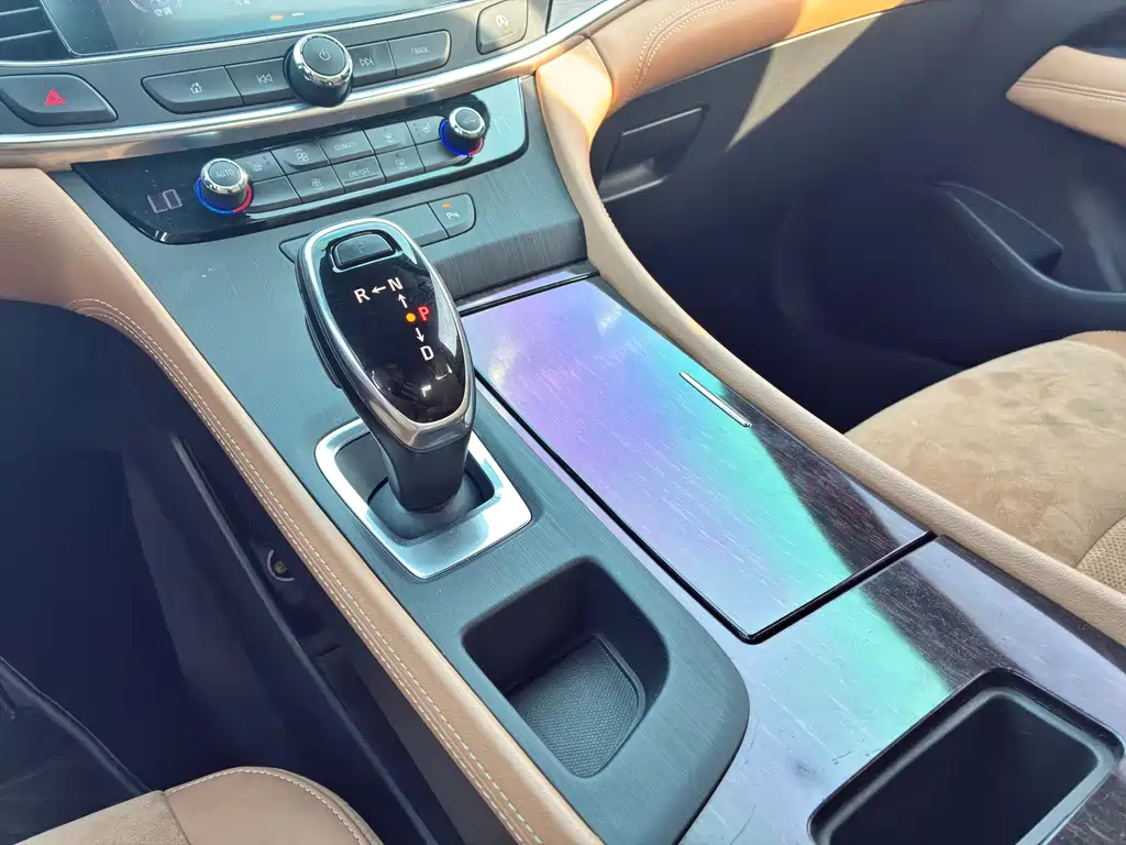 Buick LaCrosse 2019 — фото 13