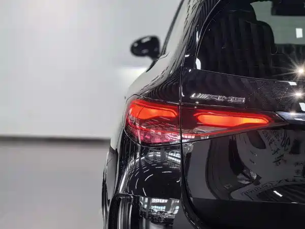 Mercedes-Benz GLC AMG 2025