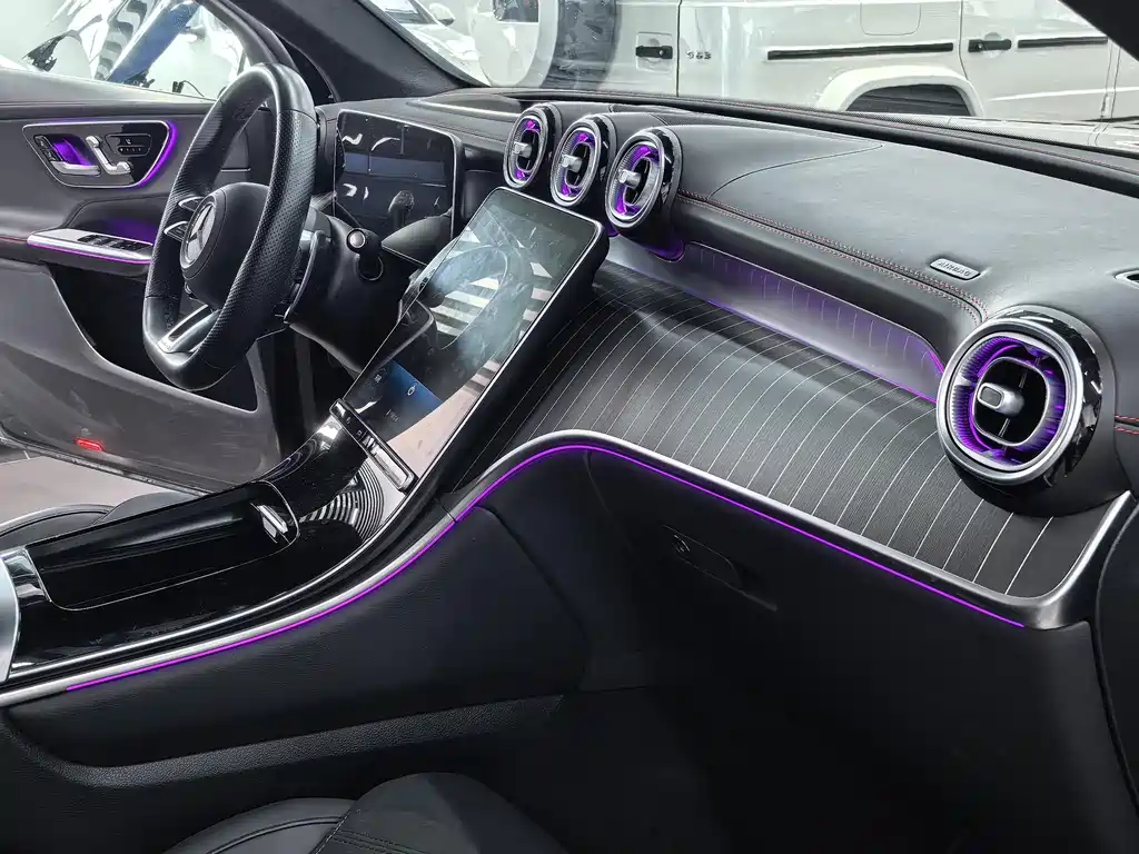 Mercedes-Benz GLC AMG 2025 — фото 9