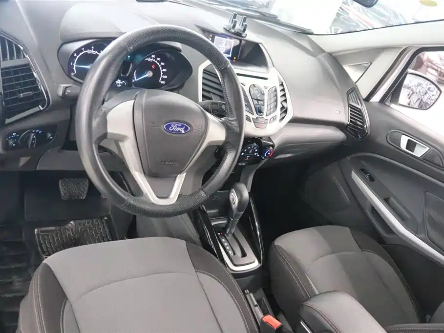 Ford Ecosport 2014 — фото 8
