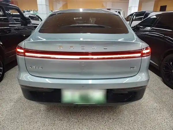 Roewe D6 2025