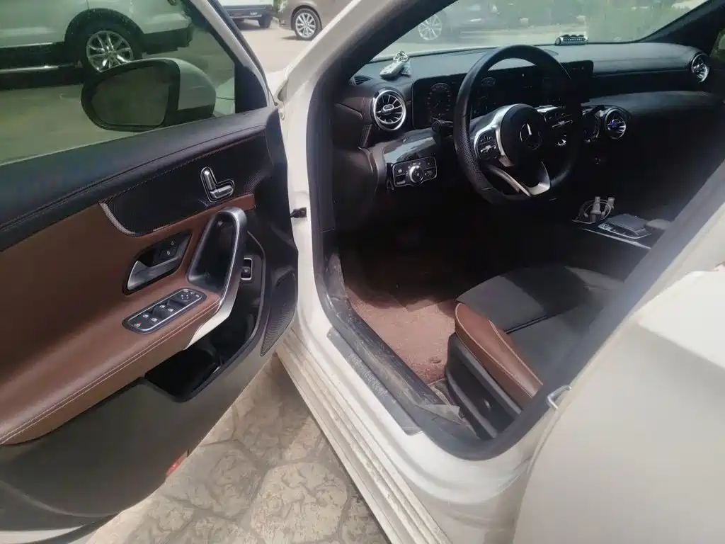Mercedes-Benz A-Class 2020 — фото 14