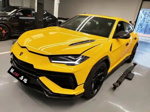 Lamborghini Urus 2022