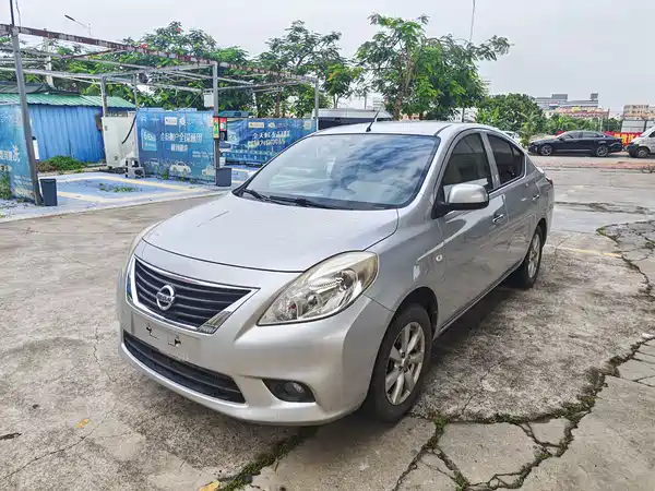 Nissan Sunny 2013