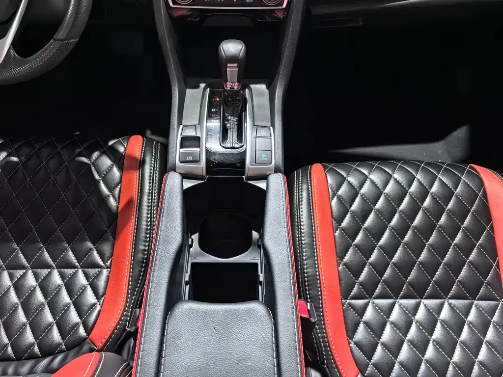 Honda Civic 2019 — фото 14