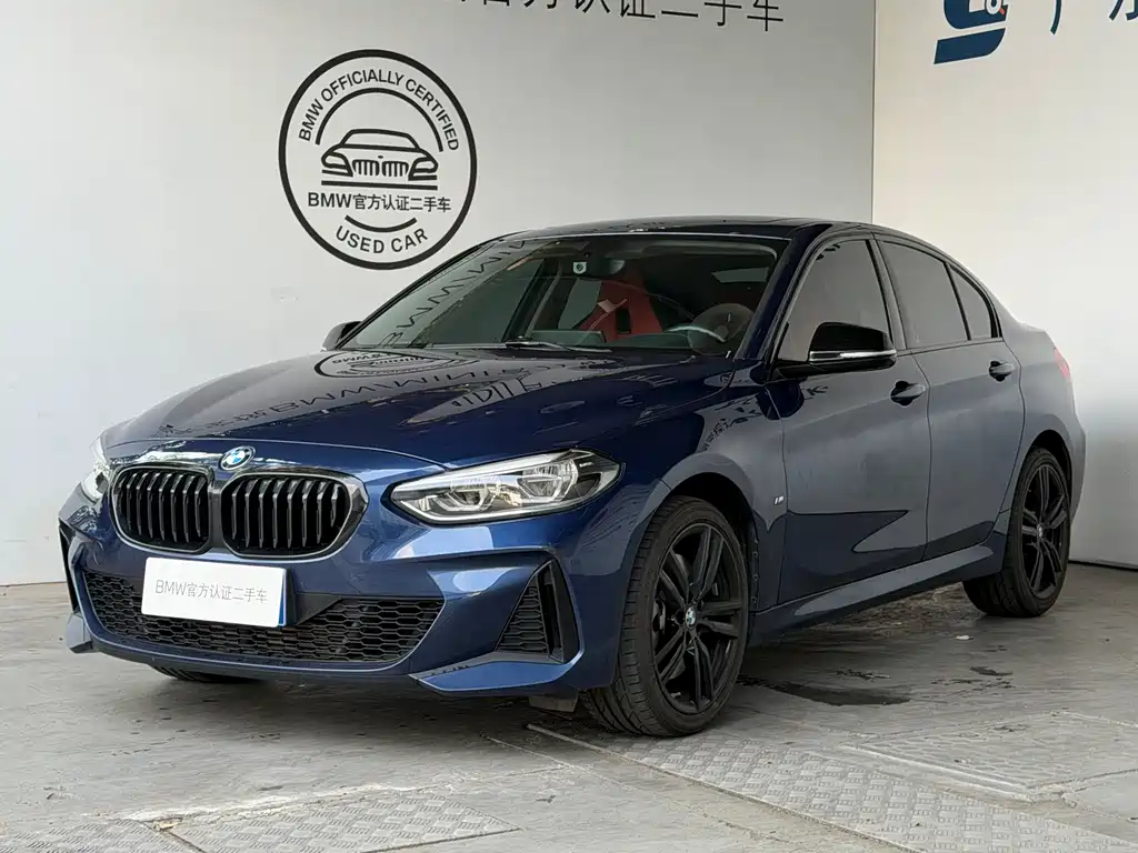 BMW 1 Series 2022 — фото 1