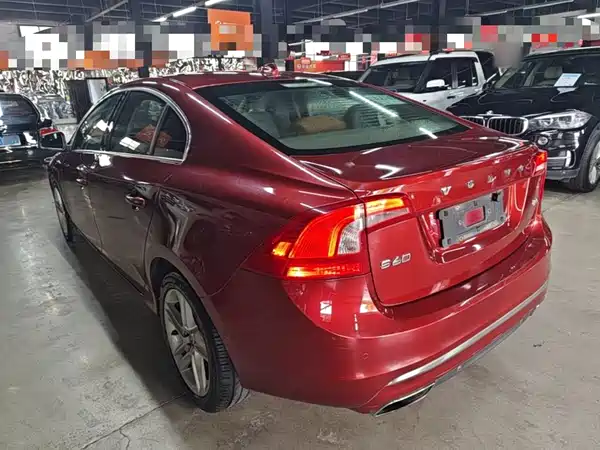 Volvo S60 2015