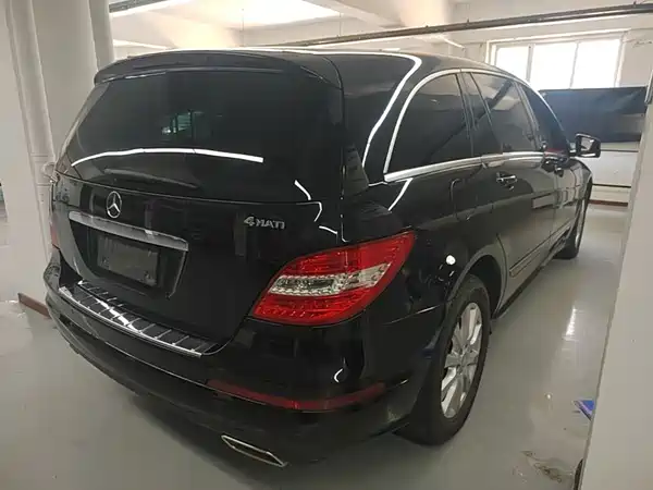 Mercedes-Benz R-Class 2016