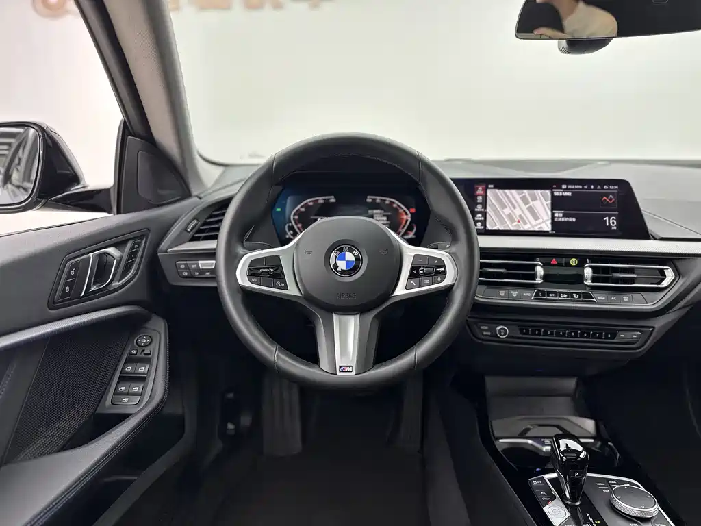 BMW 2 Series 2025 — фото 9