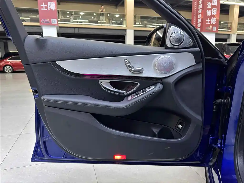 Mercedes-Benz C-Class 2019 — фото 14