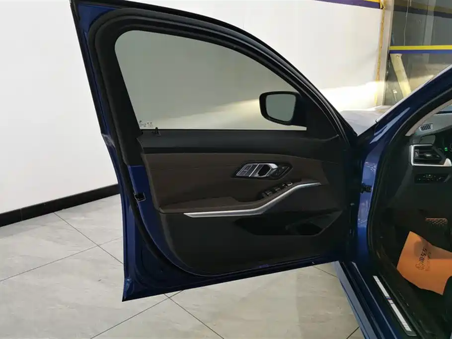 BMW 3 Series 2020