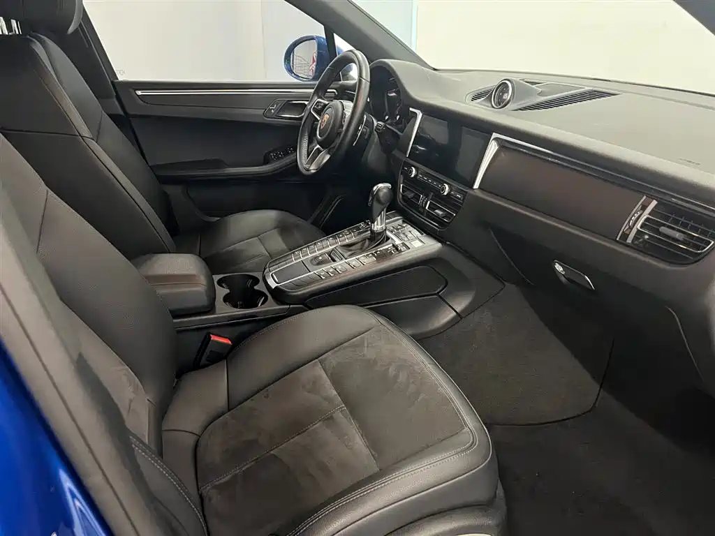 Porsche Macan 2020 — фото 9