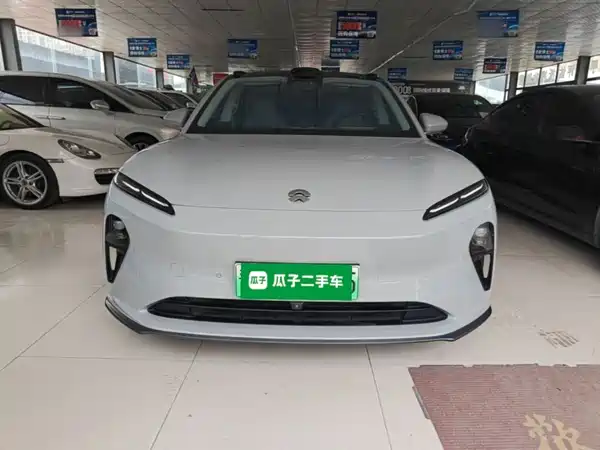 NIO ET5 2024
