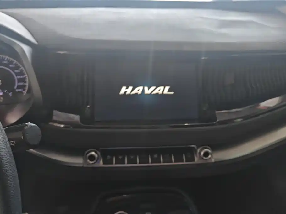 Haval H2s 2019 — фото 13