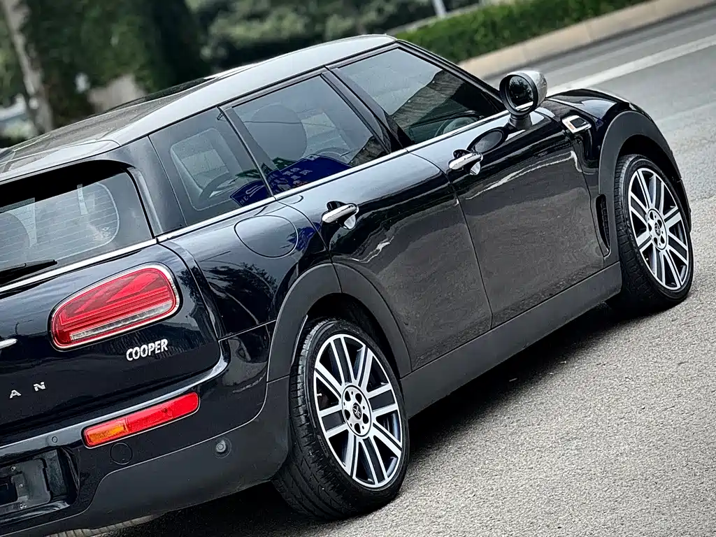 MINI Clubman 2021 — фото 10