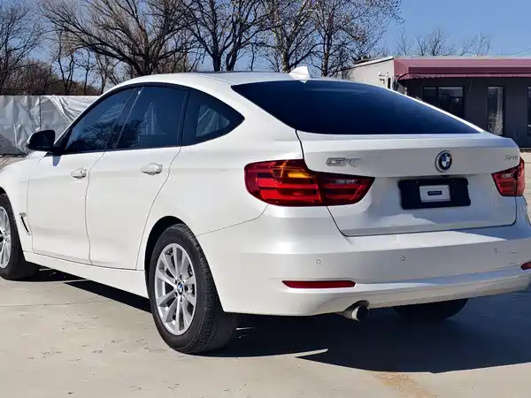 BMW 3 Series GT 2013