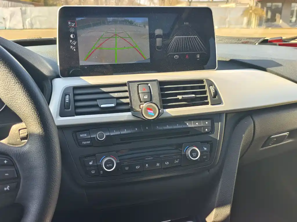 BMW 3 Series GT 2013 — фото 14
