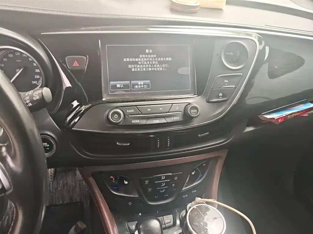 Buick Envision Plus 2019 — фото 6
