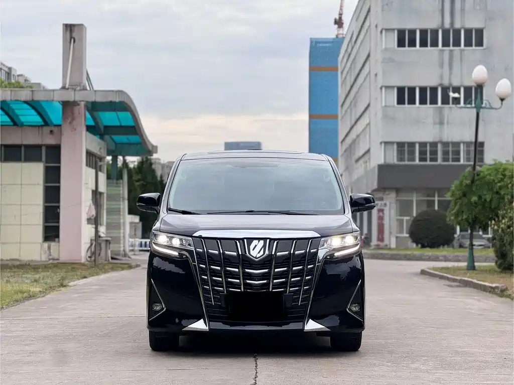 Toyota Alphard 2019 — фото 2