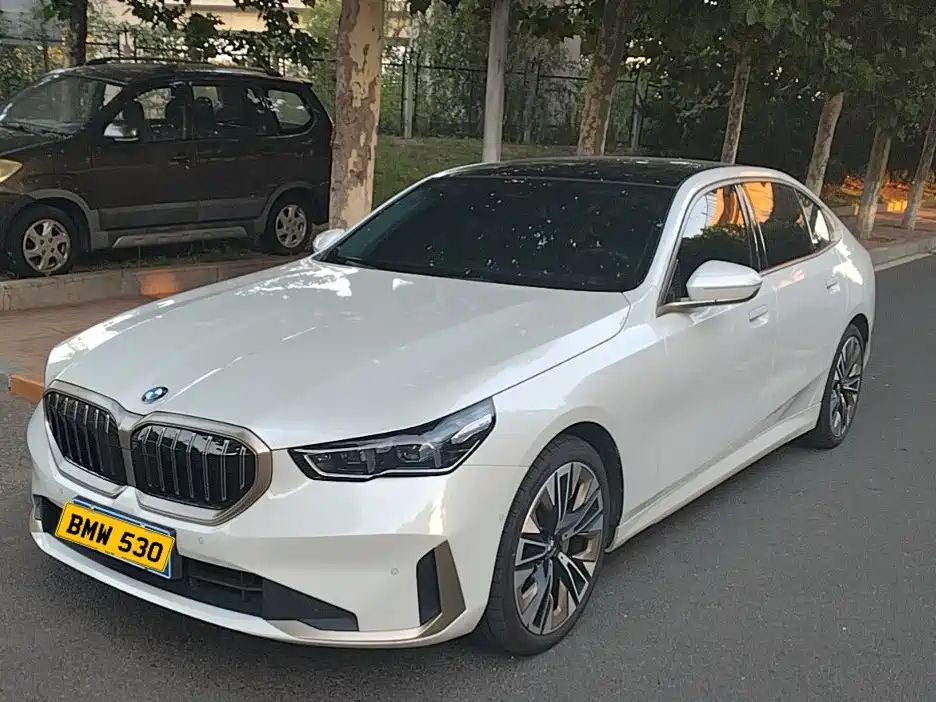 BMW 5 Series 2024